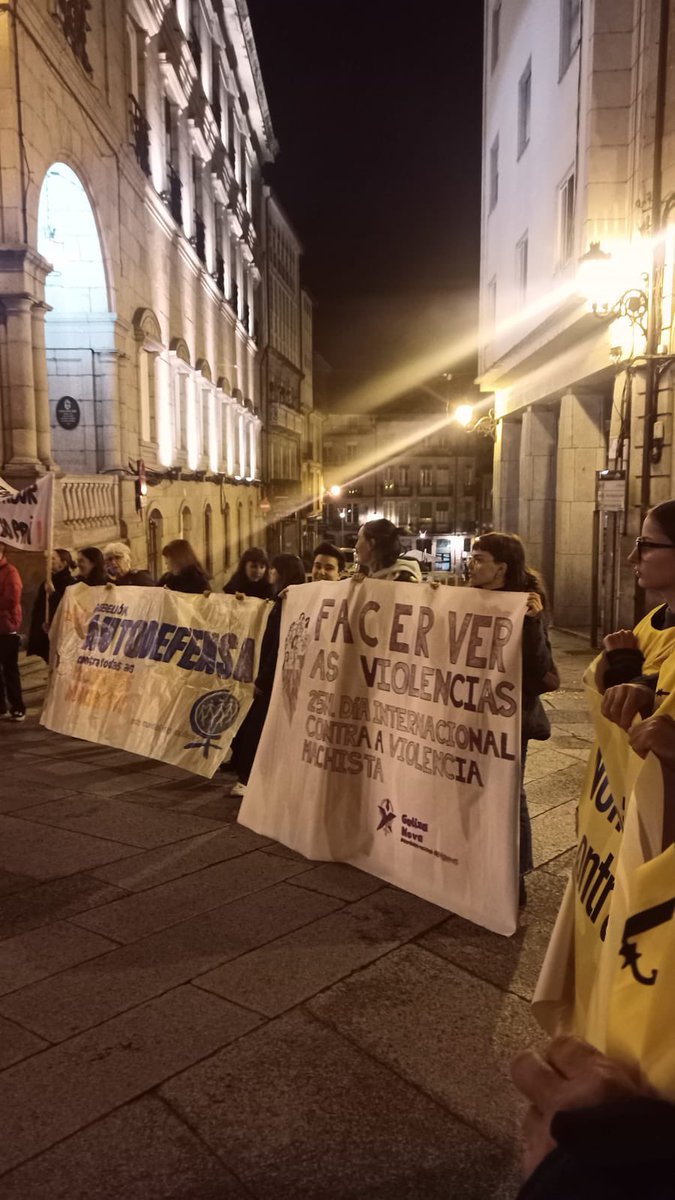 Galiza Nova (@galizanova) on Twitter photo 📸 Saímos á rúa este 25 de novembro, Día Internacional contra a Violencia Machista, para #FacerVerAsViolencias
Convocadas pola <a href="/MMMGaliza/">Marcha Mundial Mulleres Galiza</a> enchimos as rúas de todo o país para denunciarmos o sistema capitalista e patriarcal que condiciona as nosas vidas até rematar con elas ♀️ 📸 Saímos á rúa este 25 de novembro, Día Internacional contra a Violencia Machista, para #FacerVerAsViolencias
Convocadas pola <a href="/MMMGaliza/">Marcha Mundial Mulleres Galiza</a> enchimos as rúas de todo o país para denunciarmos o sistema capitalista e patriarcal que condiciona as nosas vidas até rematar con elas ♀️