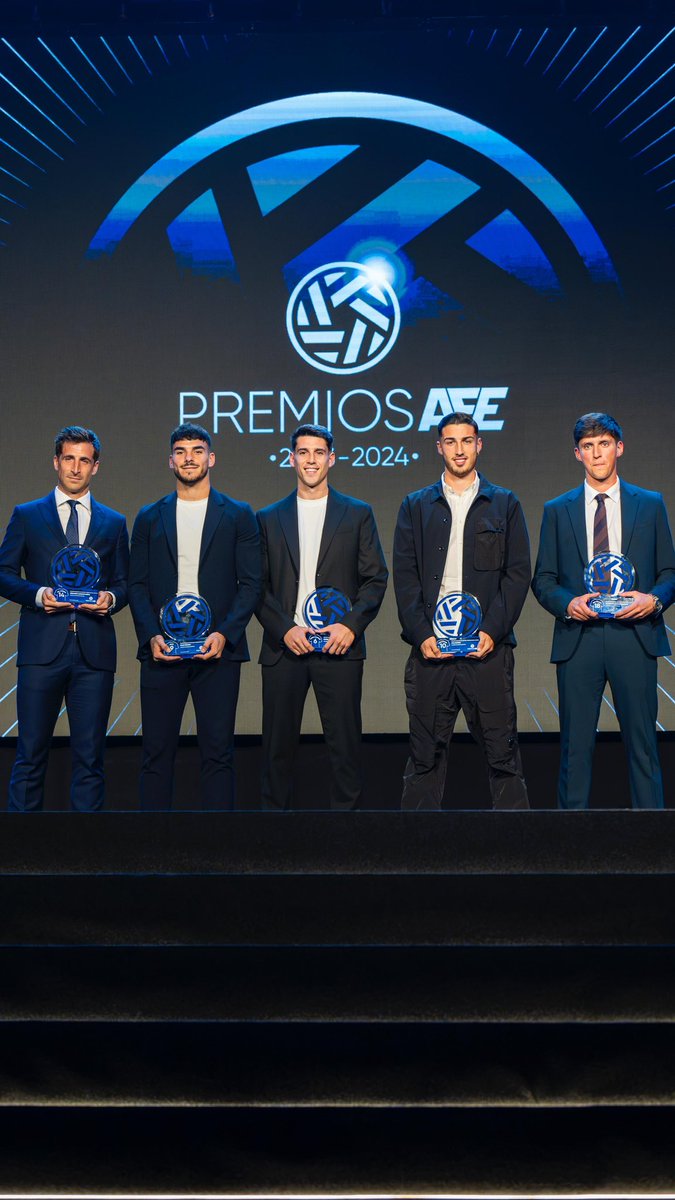 afefutbol's tweet photo. 🏅III Edición #PremiosAFE | Mejores jugadores temporada 23/24                                   
⚽️ Segunda Federación (Grupo 1, 2, 3, 4 y 5)

• @alexfidalgoo | @Ourense_CF
• @unairopero10 | @Alaves B
• @ColominaRoger | @cfhercules
• @isaacrb00 | @CanteraSFC
• @FerLlorente25 | @lagimnastica
