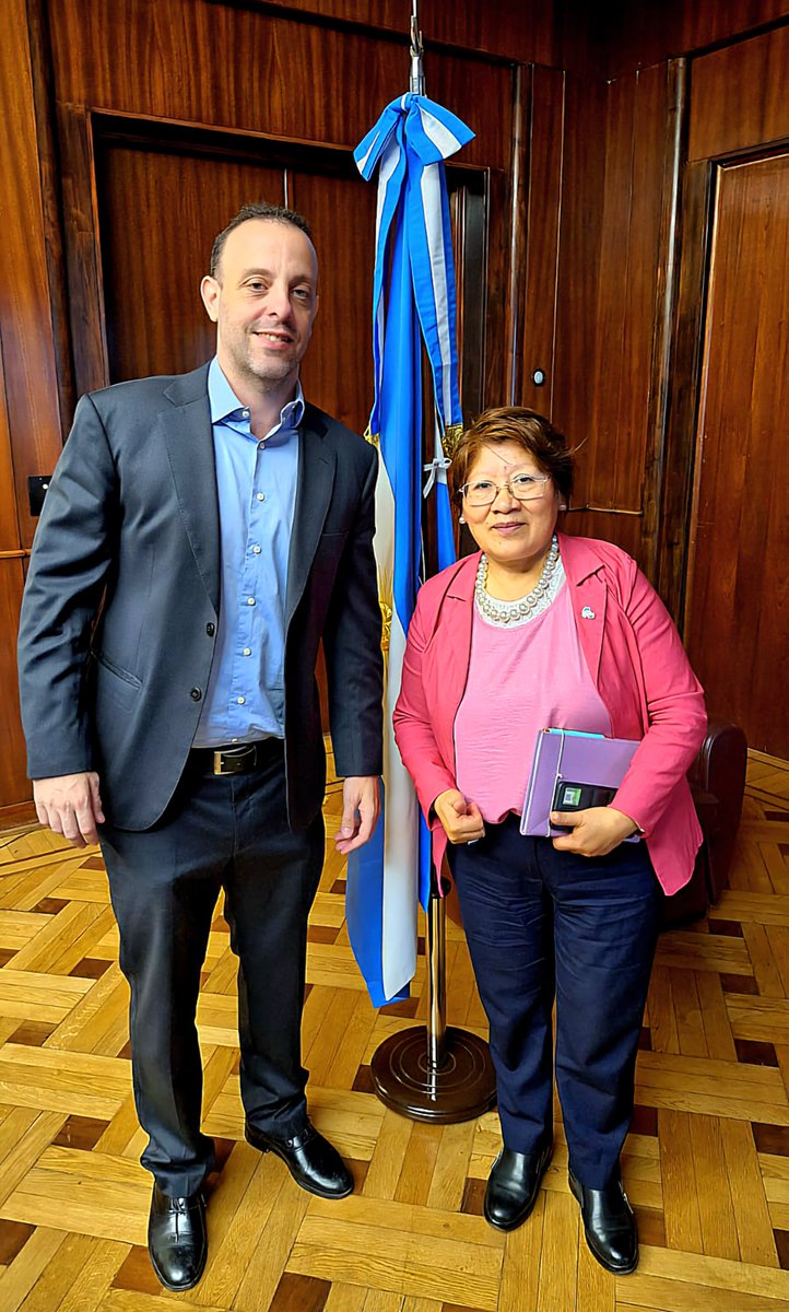 contribuarg's tweet photo. 👥 Nos reunimos con la Senadora Nacional Vilma Bedia @LeonaDemocrata
🏛️ Conversamos sobre el Foro Internacional #THOLOS qué realizaremos entre el 16 y 18 de Diciembre.
Para más información sobre el #ForoTholos escribinos a info@contribuyentes.ar https://t.co/fme2NE5sD4