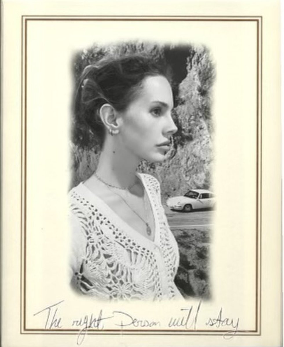 Lana Del Rey France tweet media