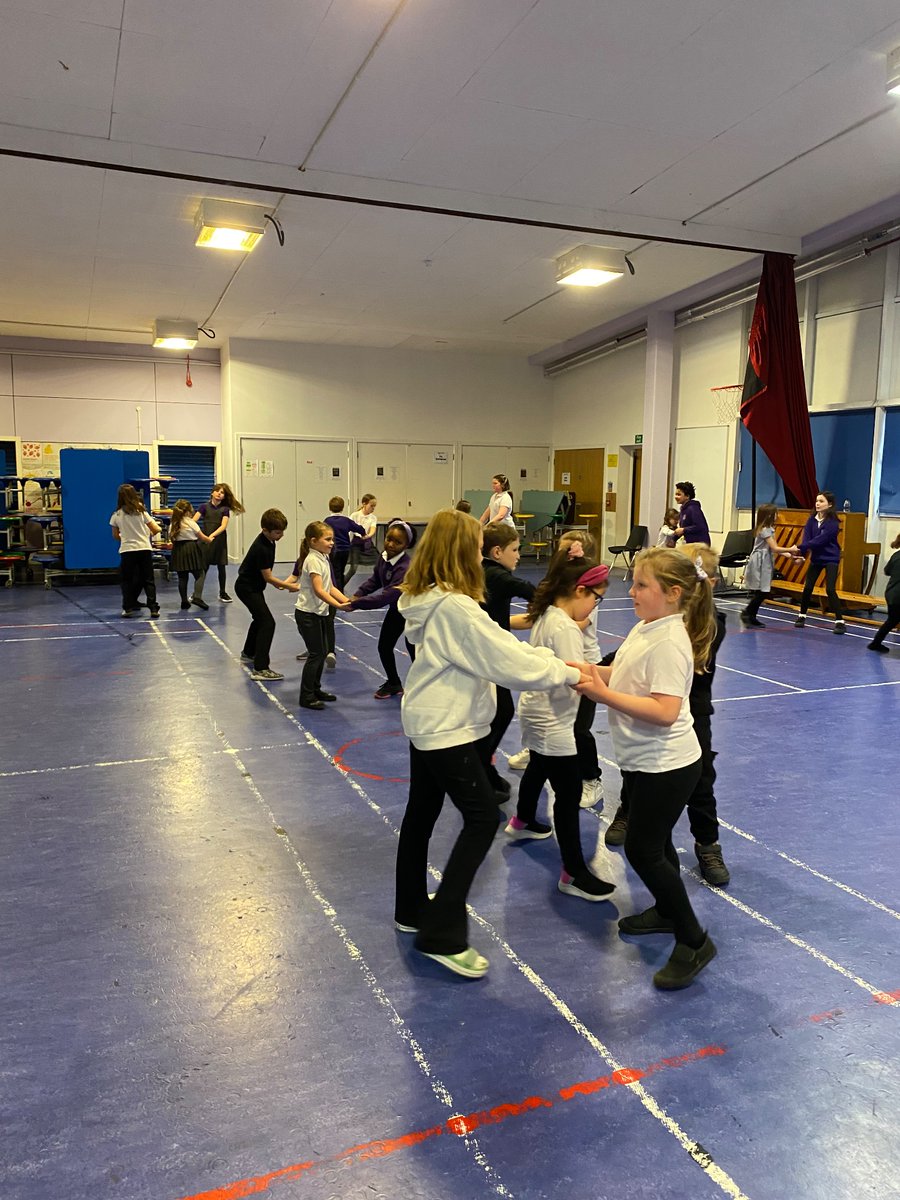 BoghallPSch's tweet photo. P3,P4 and P5 impressed their teachers today while learning some social Scottish dances in preparation for their Christmas parties! They were all so enthusiastic, helping one another and had lots of fun! Well done everyone! ππΌ #BPSRRS https://t.co/d9a9KY5NTa