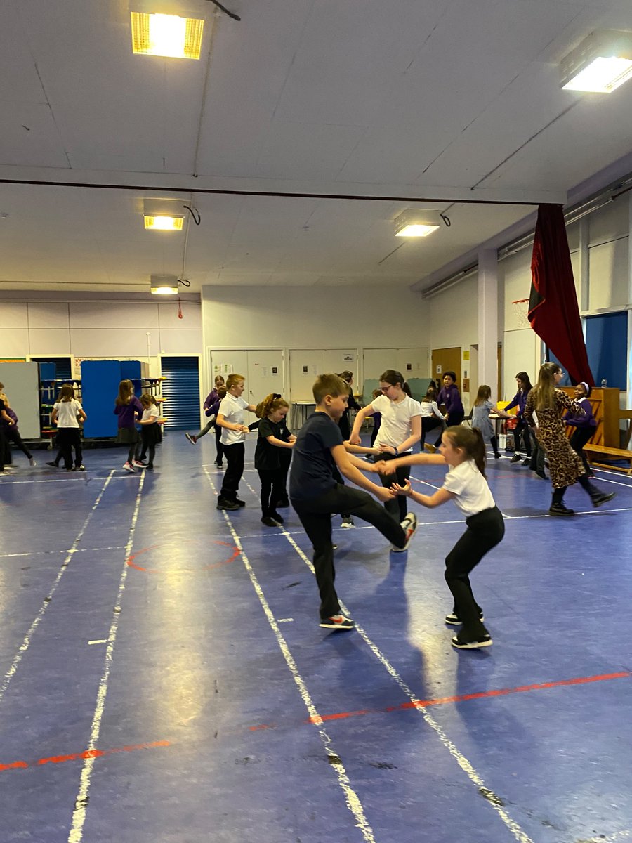 BoghallPSch's tweet photo. P3,P4 and P5 impressed their teachers today while learning some social Scottish dances in preparation for their Christmas parties! They were all so enthusiastic, helping one another and had lots of fun! Well done everyone! ππΌ #BPSRRS https://t.co/d9a9KY5NTa
