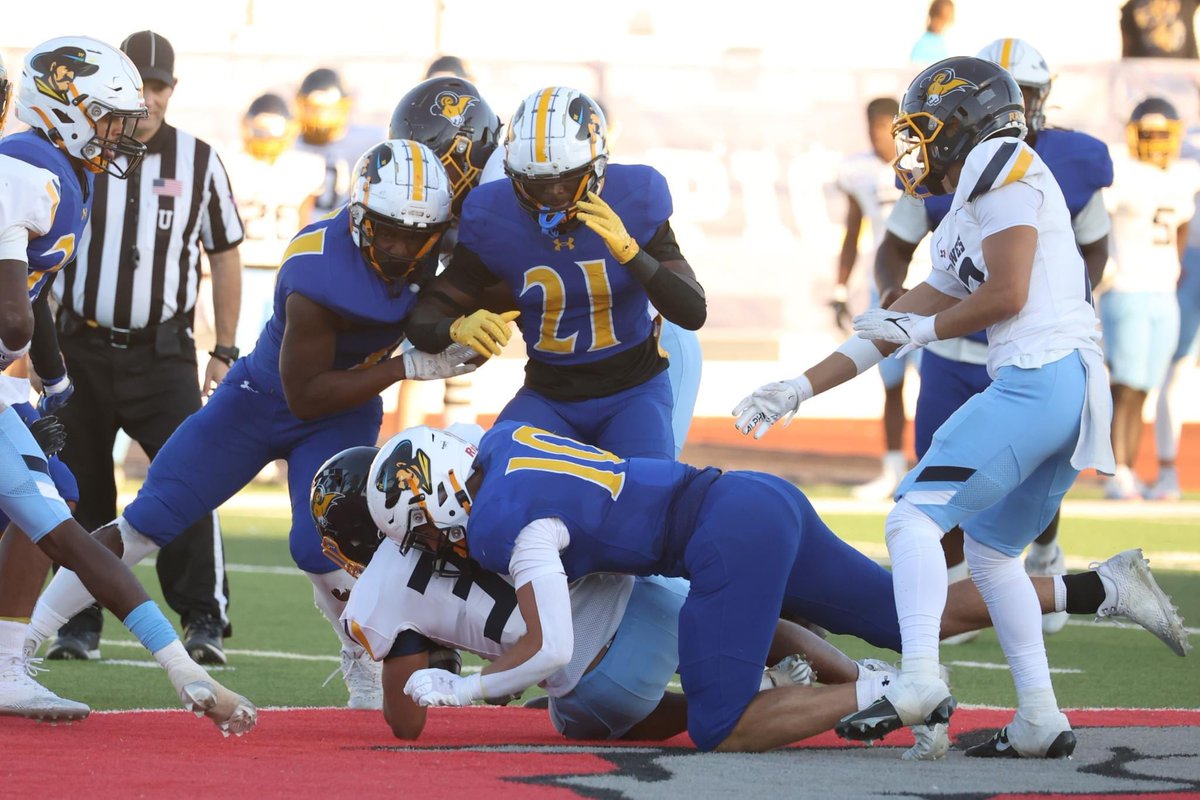 DARKSIDE DEFENSE!!

Who else can we add to this physical, fast, violent unit!?!