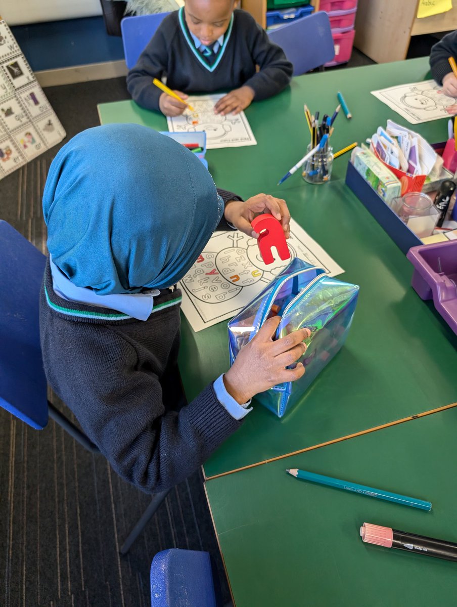 Claire Mackay (@misscmackay) on Twitter photo P1 learners had a frosty phonics session! โ๏ธ We built CVC snowmen & worked on recognising sounds by pulling letters from a bag, identifying the sound, & coloring it in. Engaging hands-on learning for all! #EAL #Phonics #LearningThroughPlay <a href="/St_Mungos_Pri/">St Mungo's Primary School & Nursery Class</a> <a href="/EALGlasgow/">EAL Service, Glasgow</a> <a href="/DyslexiaGCC/">GDSS</a> P1 learners had a frosty phonics session! โ๏ธ We built CVC snowmen & worked on recognising sounds by pulling letters from a bag, identifying the sound, & coloring it in. Engaging hands-on learning for all! #EAL #Phonics #LearningThroughPlay <a href="/St_Mungos_Pri/">St Mungo's Primary School & Nursery Class</a> <a href="/EALGlasgow/">EAL Service, Glasgow</a> <a href="/DyslexiaGCC/">GDSS</a>