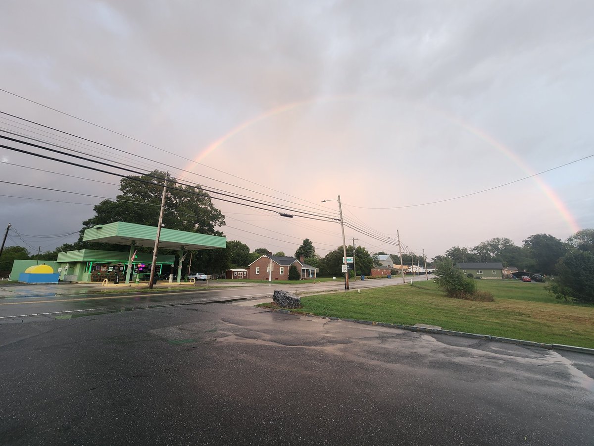 TGLRUpdates's tweet image. Happy Monday from THE GREEN LEAF RELIEF! ✌️ 🧡 🙏 

Business Hours: 

Mon-Sat 9am-9pm / Sunday 12pm-6pm

10% off Hippie Hour runs from 4:20-5:20pm Daily!

613 E. Main Street, Maiden NC 28650

1293 Rocky Hill Lane, Lincolnton NC 28092

2264 Lincolnton Highway, Cherryville NC