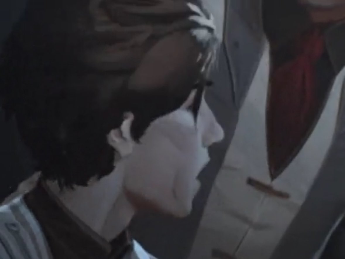 crying why does he just 😦