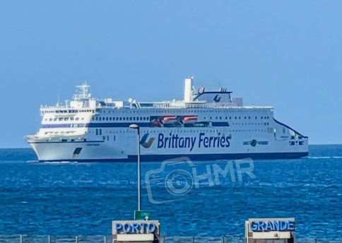 Brittany Ferries Ships & Enthusiasts (@bfships) on Twitter photo Great photo of <a href="/BrittanyFerries/">Brittany Ferries</a> 'Saint-Malo' seen in Mindelo, Cape Verde Islands over the weekend, thanks to Hernany Manuel (HMR Photography) for this image. Great photo of <a href="/BrittanyFerries/">Brittany Ferries</a> 'Saint-Malo' seen in Mindelo, Cape Verde Islands over the weekend, thanks to Hernany Manuel (HMR Photography) for this image.