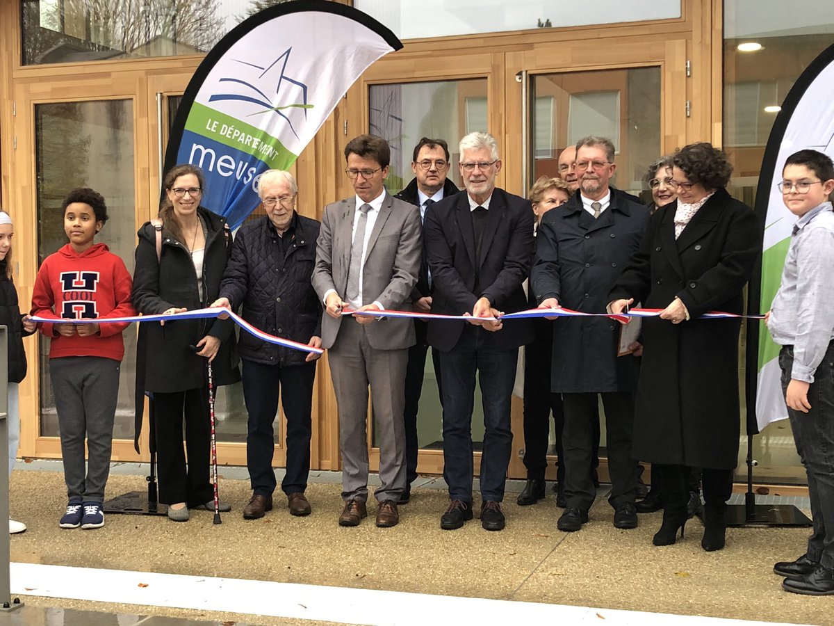Aubert Alain (@aubertalain12) on Twitter photo Inaugurer un collège est un événement rare: Aujourd’hui j’ai eu l’occasion de découvrir la qualité des locaux, la prise en compte du changement climatique, des besoins pédagogiques lors de la visite du nouveau collège de Revigny.
<a href="/Prefet55/">Préfet de la Meuse</a> <a href="/acnancymetz/">Académie de Nancy-Metz</a> <a href="/deptmeuse/">Département Meuse</a> <a href="/DSDEN55/">DSDEN55</a> Inaugurer un collège est un événement rare: Aujourd’hui j’ai eu l’occasion de découvrir la qualité des locaux, la prise en compte du changement climatique, des besoins pédagogiques lors de la visite du nouveau collège de Revigny.
<a href="/Prefet55/">Préfet de la Meuse</a> <a href="/acnancymetz/">Académie de Nancy-Metz</a> <a href="/deptmeuse/">Département Meuse</a> <a href="/DSDEN55/">DSDEN55</a>