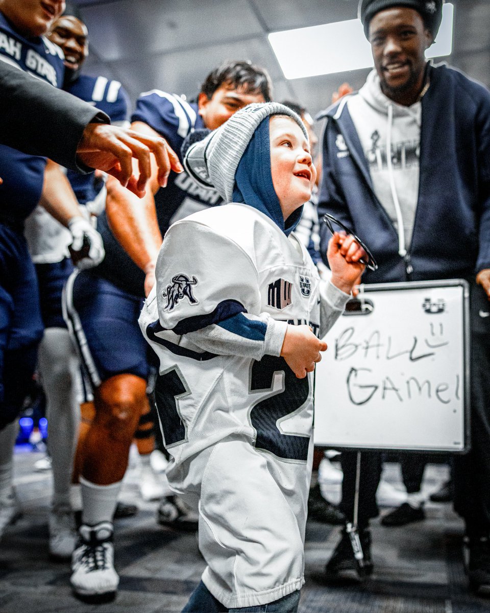 𝘿𝙐𝘽 𝙙𝙖𝙣𝙘𝙞𝙣’ 𝙬𝙞𝙩𝙝 𝙎𝙞𝙢𝙤𝙣 &gt;&gt;&gt;

#AggiesAllTheWay