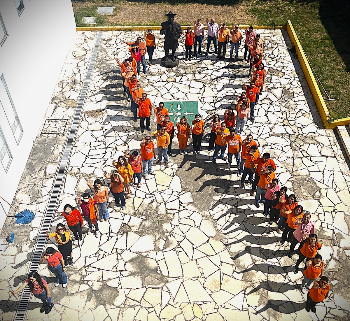 Como cada 25 de noviembre el personal del #Icadech  conmemora "El Día Naranja", un día para actuar, generar conciencia y prevenir la violencia contra mujeres y niñas. #Icadech #DíaNaranja #ContraLaViolencia