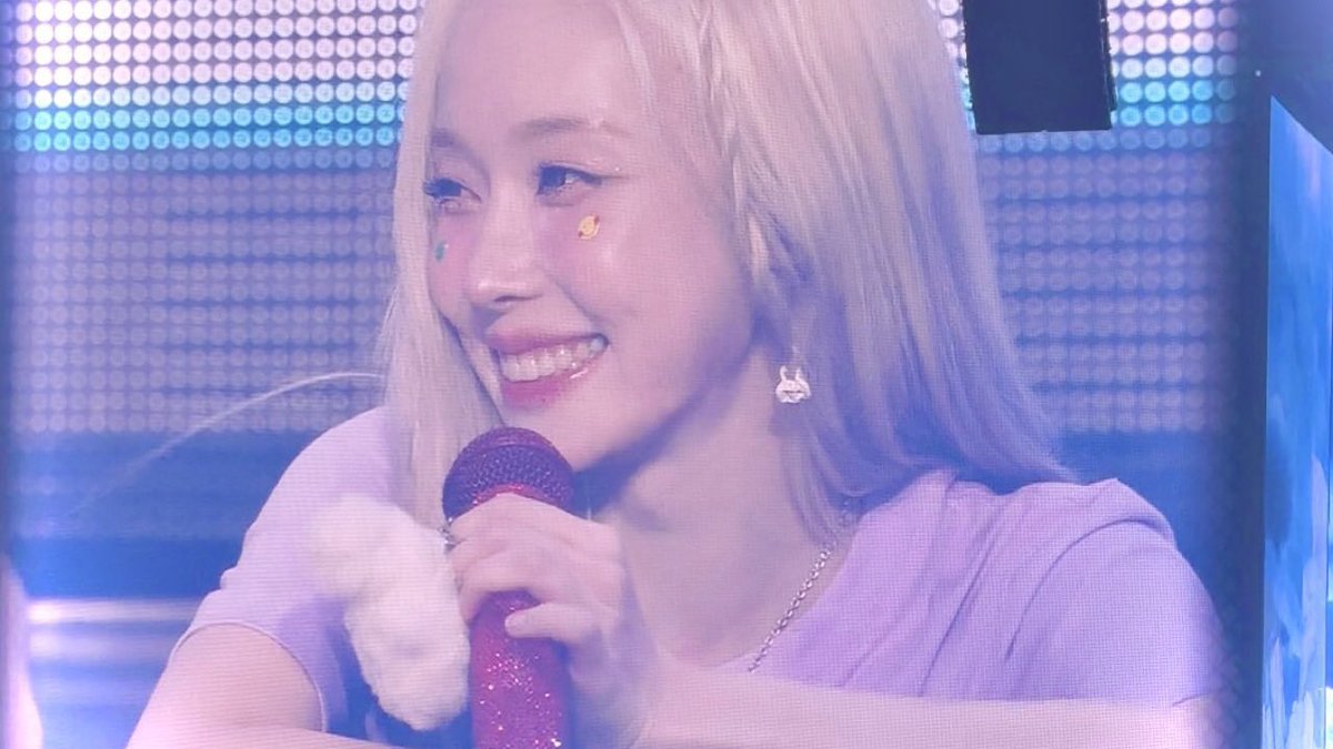 ตาอ้อน จุ้บนางฟ้า ฟันเร้กๆ 👉🏻😬