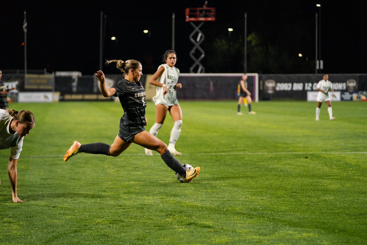 I've entered the transfer portal. I'm thankful for my time and experience with Colorado Soccer but excited and ready for my next chapter!
Outside back/Forward with 2 yrs eligibility clairecurran2023@gmail.com
youtu.be/NcmnRffRsMc?fe…
#TransferPortal <a href="/ImYouthSoccer/">ECNL/GA/Recruiting/College Soccer</a> <a href="/ImCollegeSoccer/">College Soccer Truth ™</a>