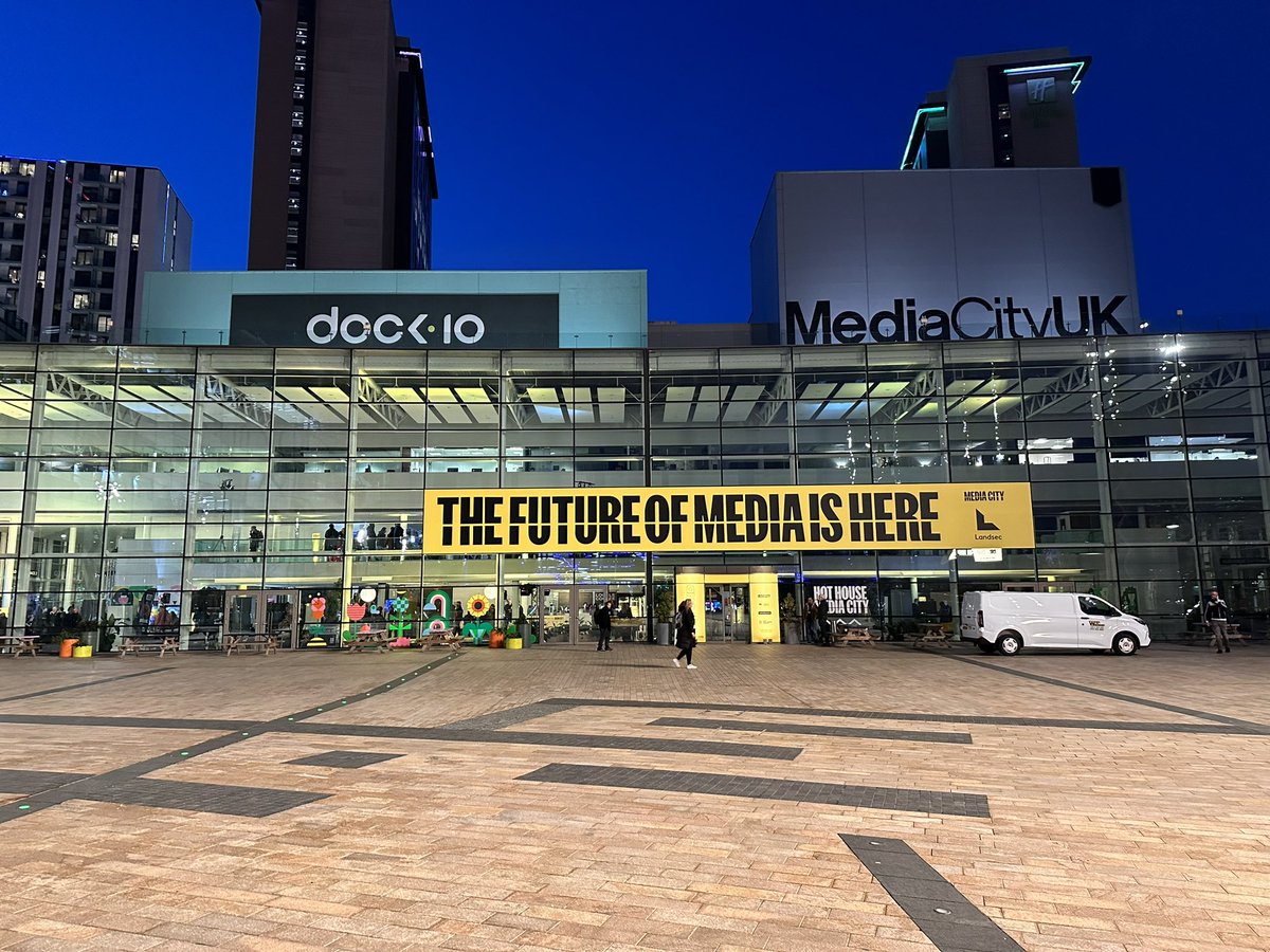 FourthStreetDan's tweet photo. Fantastic start to @BeyondCnf at @MediaCityUK. Looking forward to tomorrow’s programme. https://t.co/noi6cbNhfP