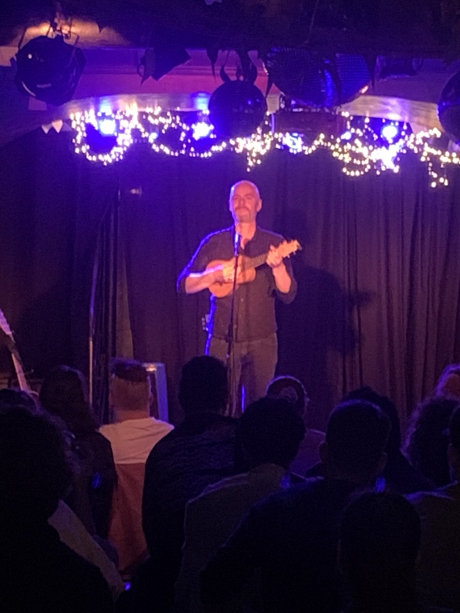 CultureDecibels's tweet photo. Le 20 septembre 2024, Samuel Cajal, artiste émergent de la scène alternative française, assurait la première partie de Lucas Lombard lors d'un concert parisien sur le bateau El Alamein. 
Retour en images sur cette belle soirée !   

Crédits photos : Culture &amp; Décibels https://t.co/iCpft2p3sa