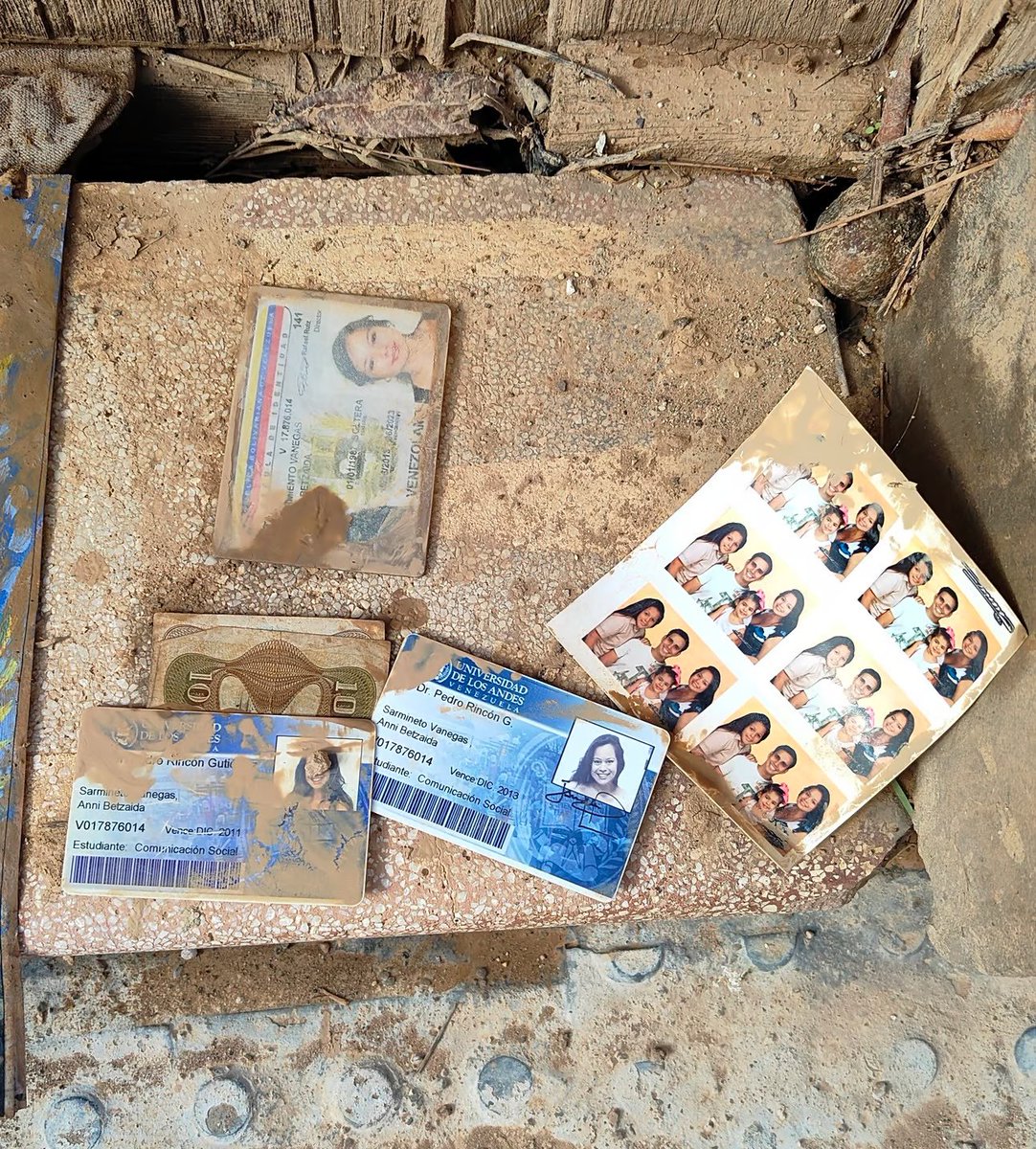 «Perdimos absolutamente todo lo material: libros, muebles, comida, zapatos, ropa, electrodomésticos y, lo más doloroso, objetos llenos de recuerdos»: Anni Sarmiento, venezolana en Valencia (#España).

Le puedes tender una mano a través de nuestra #Masa cutt.ly/oeLtGl9z