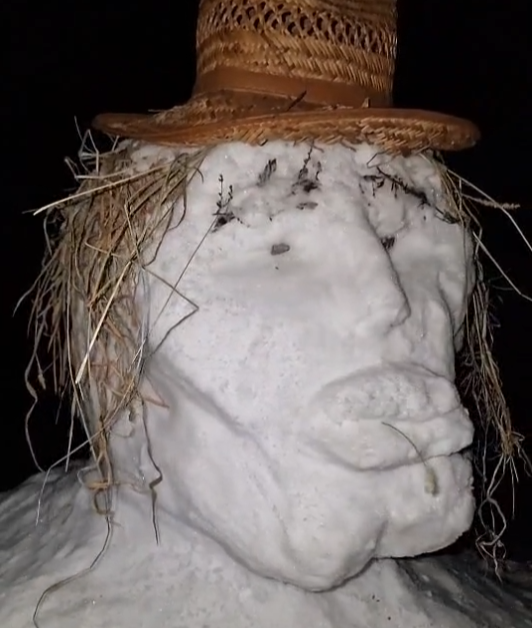 MEWING SNOWMAN tweet media