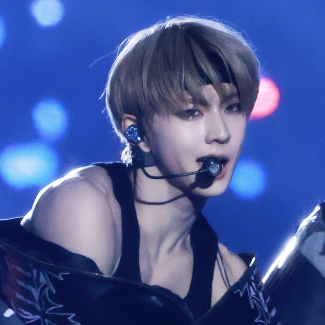 i have two side.. ^^