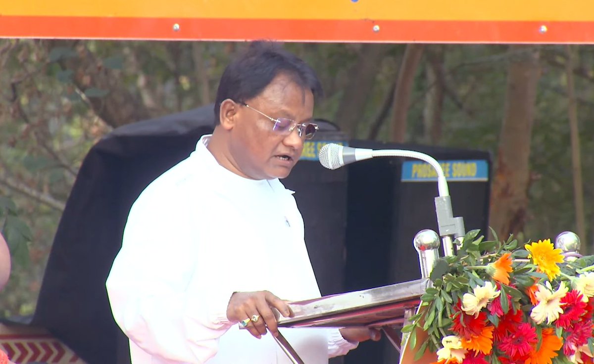 MYBharat_Odisha's tweet photo. Hon'ble @CMO_Odisha Sh. Mohan Charan Majhi addressing the @mybharatgov Volunteers on the Occasion of 75th Constitution Day Celebration Programme organised by @sports_odisha @NYKS_Odisha @nssbbsr at Bhubaneswar, Odisha.
#SamvidhanDiwas #ConstitutionAt75 #ConstitutionDay https://t.co/wMT80M8d1o