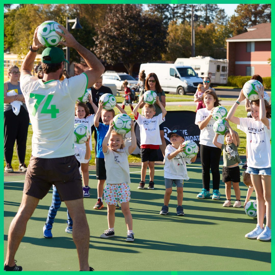 🌟 Tiny Feet, Big Dreams 🌟

Through First Kicks presented by CrossCountry Mortgage, we’re inspiring kids ages 3–5 to move their bodies, build more confidence, and further ignite their minds, because #SoccerMeansMore than just a game. 💚💚

➡️ravefoundation.org/first-kicks