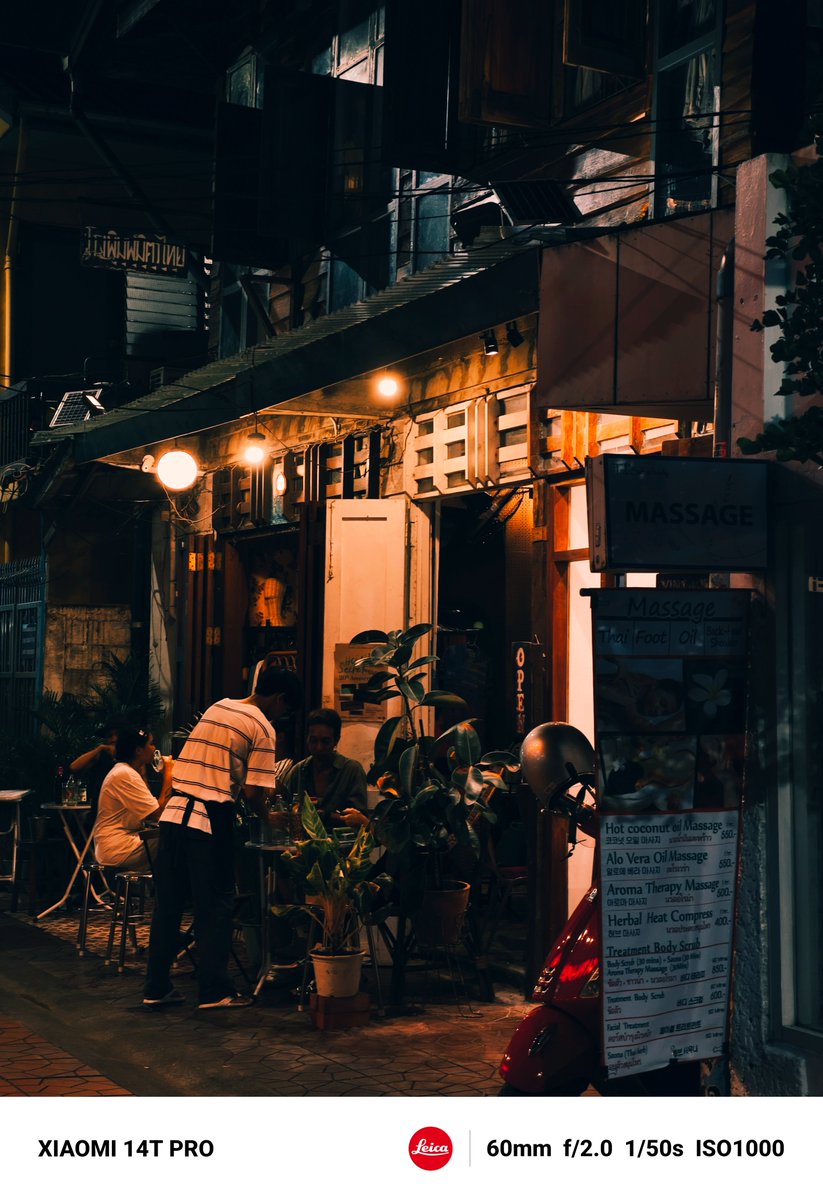 XiaomiThailand's tweet photo. ✨📱เก็บภาพบรรยากาศร้านอาหาร Local กลางกรุงฯ ในยามค่ำคืน แถมยังถ่ายโดย Xiaomi 14T Pro บรรยากาศภาพจะเป็นยังไงบ้าง ไปดูกันเลย!
.
📍ดูรายละเอียดเพิ่มเติมได้ที่ : https://t.co/47RNadEzQj
#Xiaomi14TSeries #OnlyAtNight #Xiaomi14TPro https://t.co/8O2ZrnEZqc