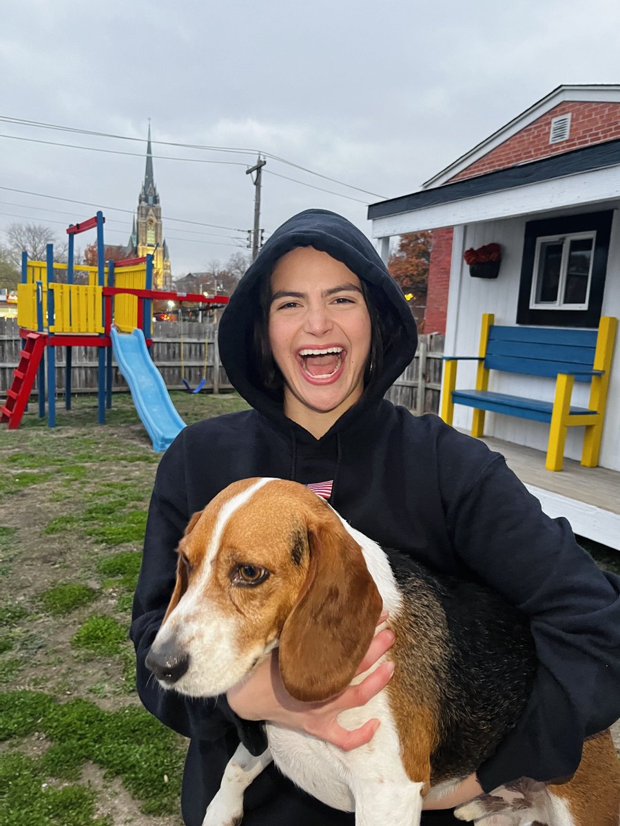 Valentina Gomez tweet media