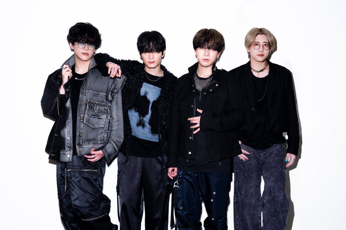 ／／

#SirVanity Album Release Live
2025年3月8日(土)＠山野ホール 開催決定！

＼＼

チケットの優先販売申込券は1/22リリースのCD #Latitude に封入💨
CDのご予約はこちら！🐟️
linkmix.co/31228794