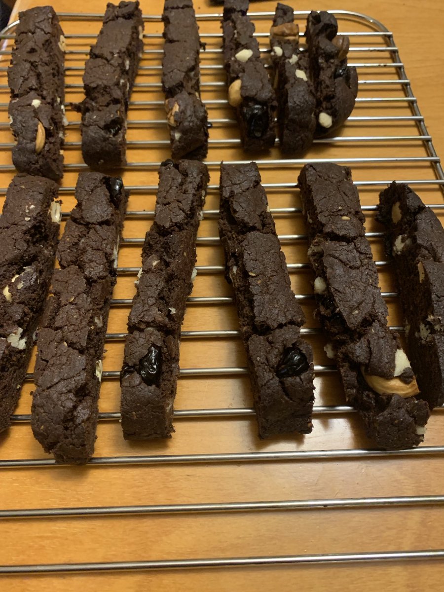 Kitchen Sink Chocolate Biscotti #vegan #veganfood