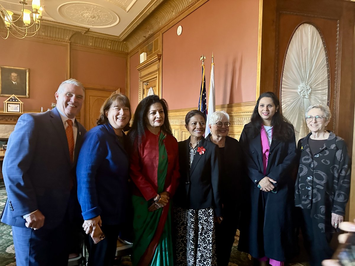prisocent's tweet photo. Thank you @lakshmiunwomen ji for joining us @ #MAStatehouse for Meet&Greet hosted by @RepKayKhan @HannahEKaneMA Senator Joan Lovely & @MAWomensCaucus & for fireside chat hosted by students @Kennedy_School, #Indiacacus & @MittalInstitute for your debut novel Swallowing The Sun. https://t.co/N1AziPRyRD