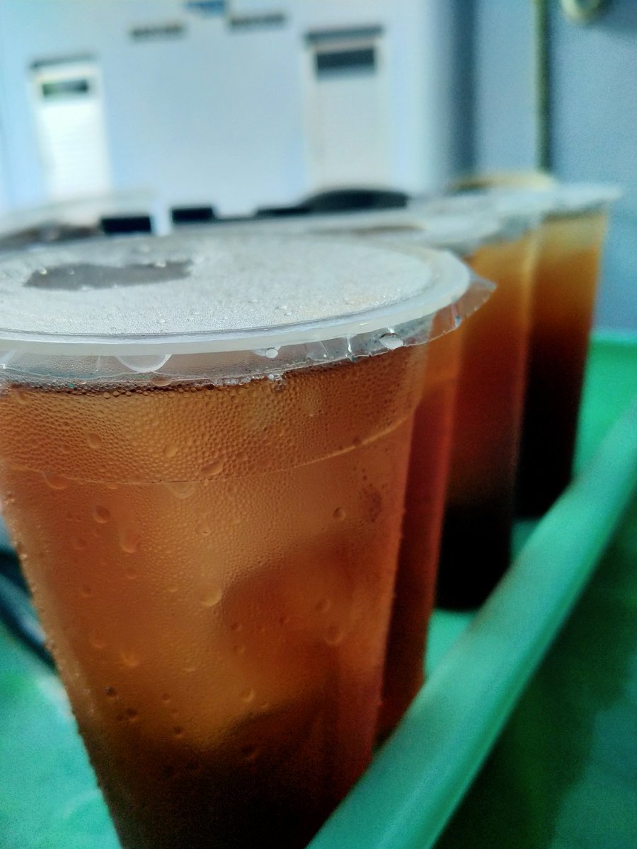 Es teh solo tapi bukan di Solo hhhhmmmmm segeeerrrr tenan 🤤🤤🤤🤤🤤🤤🤤🤤🤤🤩🤩🤩🤩🤩🤩🤩🤩