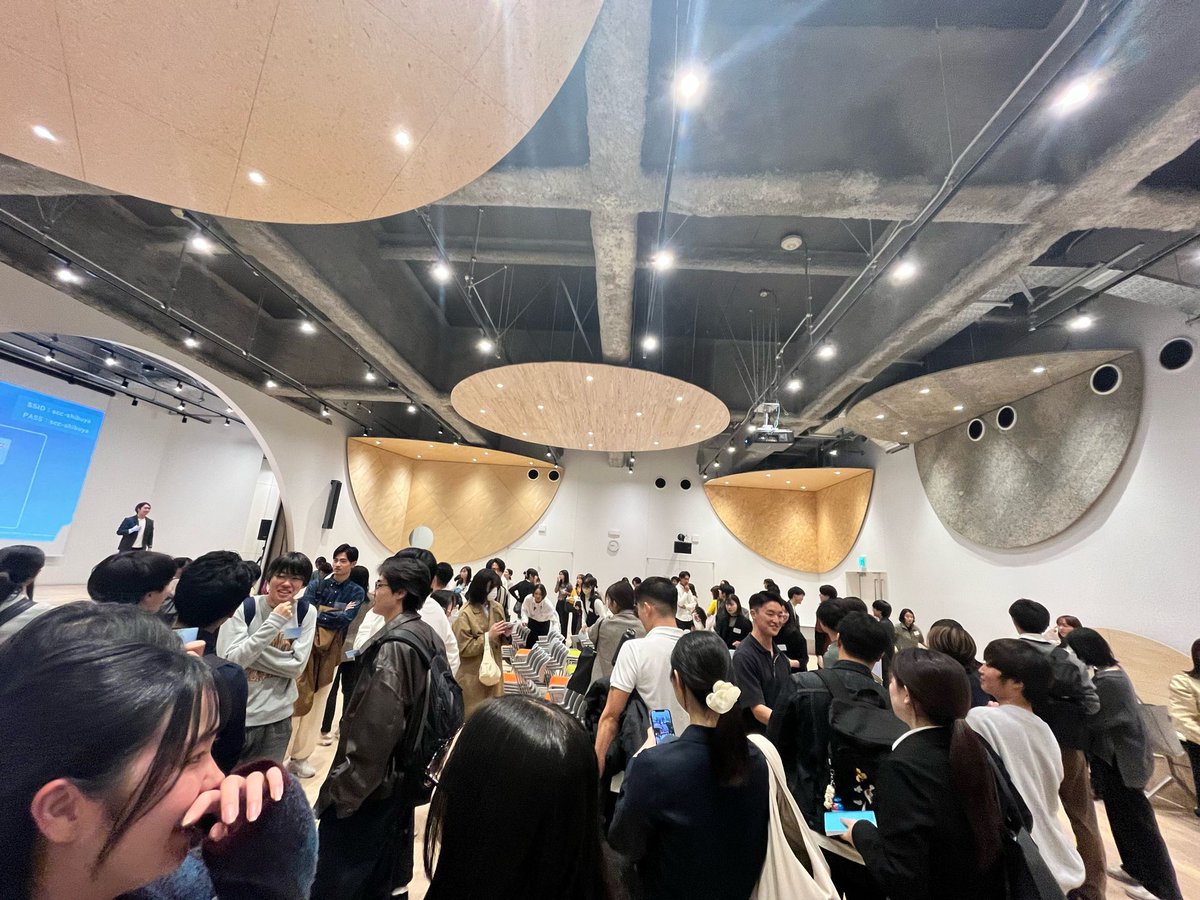 CRAZYさんのDive Jobsに参加させて頂きました！

各企業さんのピッチがすごくよかったし、やっぱりこういうビジネスのみなさんをサポートできる立場にいられて感激だー！という気持ちでいっぱい！