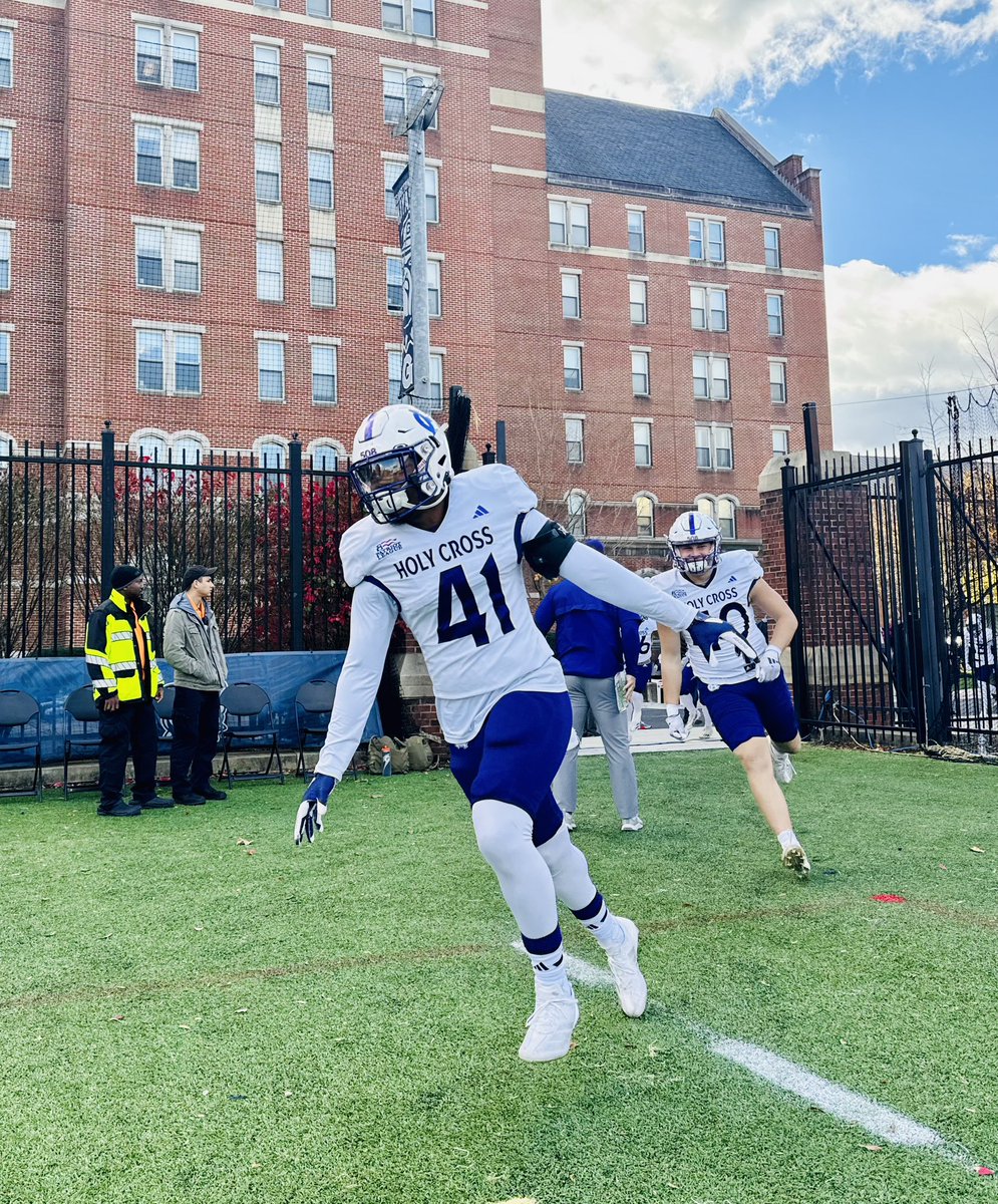 brandoncox6_'s tweet photo. Thank you @HCrossFB for an unforgettable experience over the past 4 years!!! https://t.co/7HZQm4JY7y