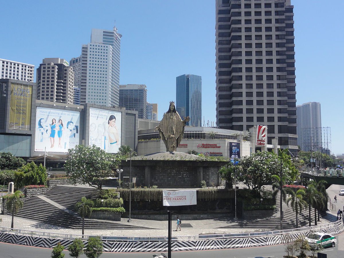 31milmovement's tweet photo. Quick Question, baka gustong papunuin muna ng mga #shiminet ang footbridge sa EDSA SHRINE before they even talk or mention 2028?

It’s hard to believe claims of widespread public clamor and support when measured against the turnout at every call to march to EDSA or storm the gates of Malacañang. The numbers simply don’t reflect the supposed groundswell of enthusiasm.

📸 CTTO