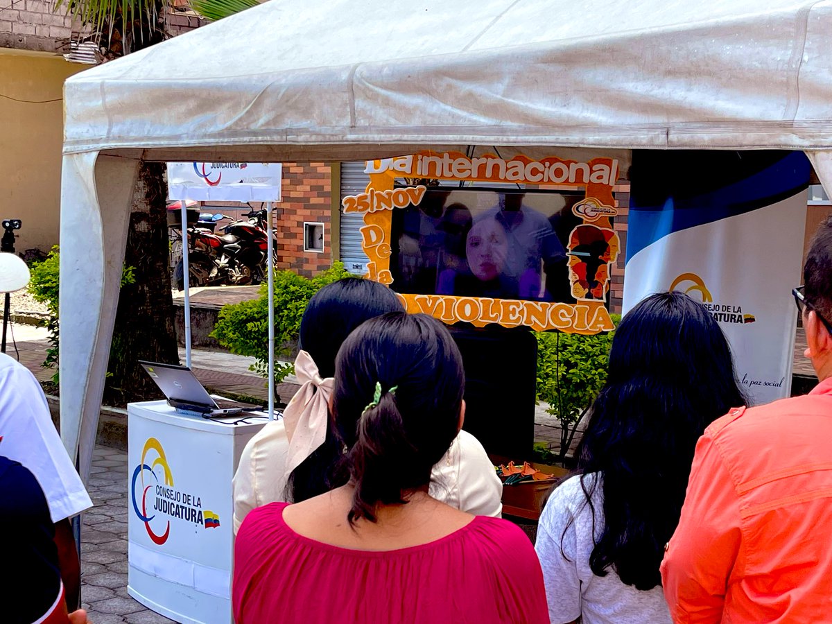 HOY|<a href="/SammLozada/">Samantha Lozada</a> , Directora Provincial de @CJOrellana, inauguró la Casa Abierta “No Más Violencia Contra la Mujer”, evento desarrollado en Conmemoración del Día Internacional de la Eliminación de la Violencia contra la Mujer.

#JusticiaSinViolencia