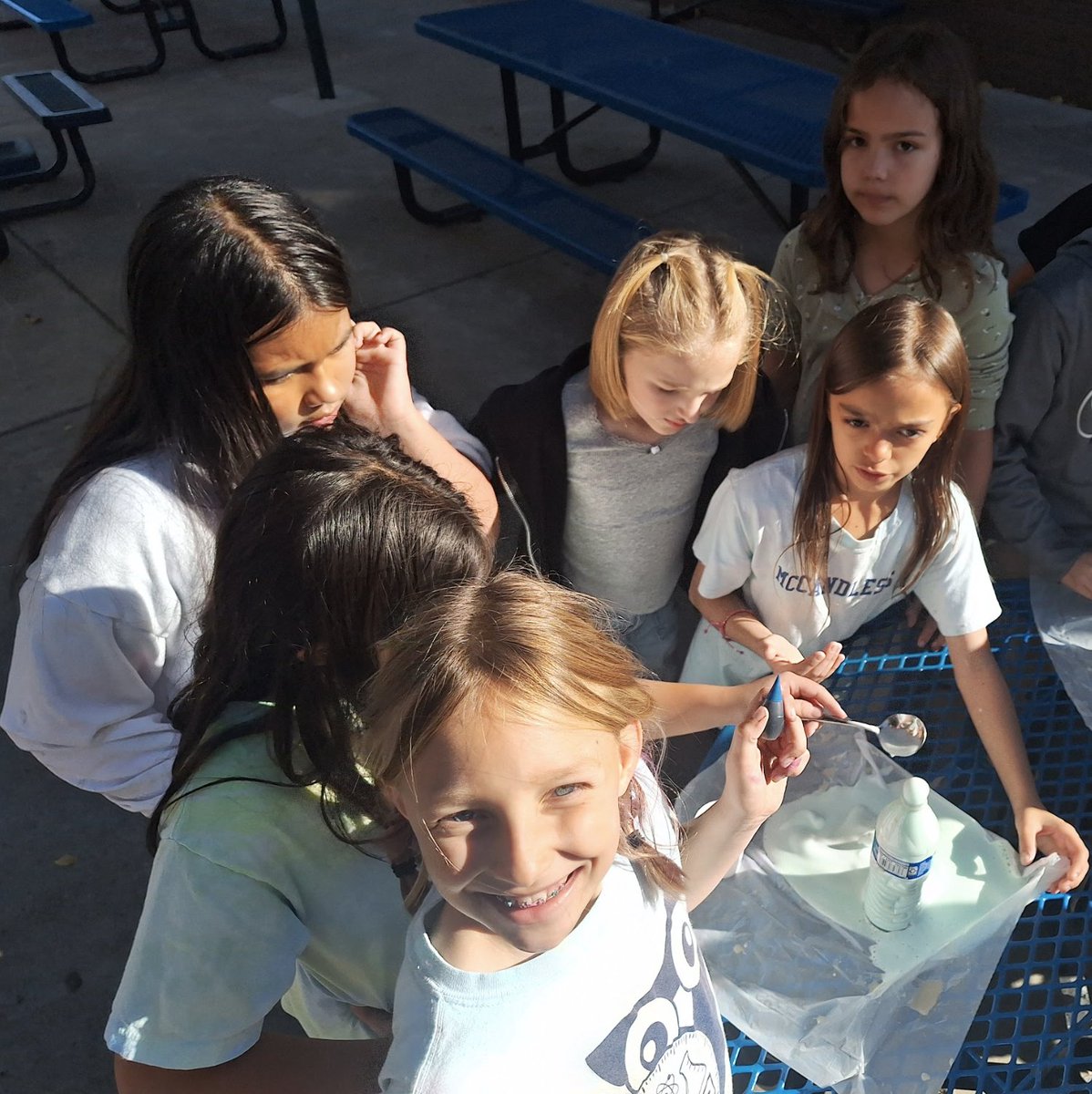 JMCSTEM's tweet photo. Do you know what elephants brush their teeth with? You can make it with hydrogen peroxide, yeast, dish soap, food coloring and water. In Ms. Kinser’s class this month, our 4th Graders got to try this experiment out to see energy and reactions firsthand! #elephanttoothpaste #STEM https://t.co/iPg1fAGTCN