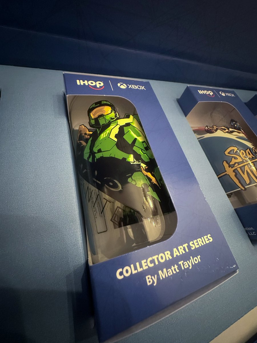 XLR8__'s tweet photo. Just received a larger than dog sized care package

THANK YOU @Xbox @Halo @IHOP https://t.co/Y7UQ46NSxh