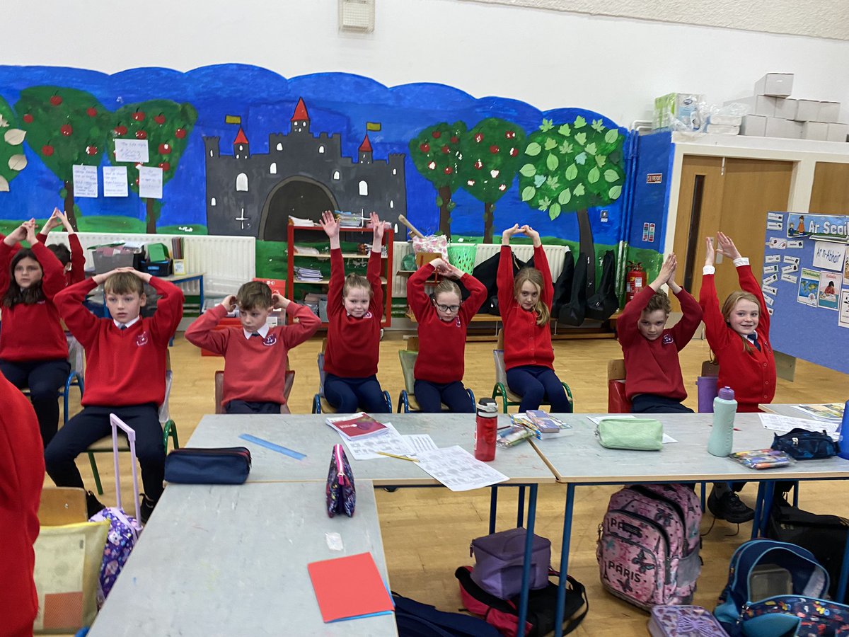 CorcaghanNS's tweet photo. We started our morning with #Activebreakchallenge #ActiveFlag @Irishheart_ie 💪❤️ https://t.co/TwGN7HKaDp