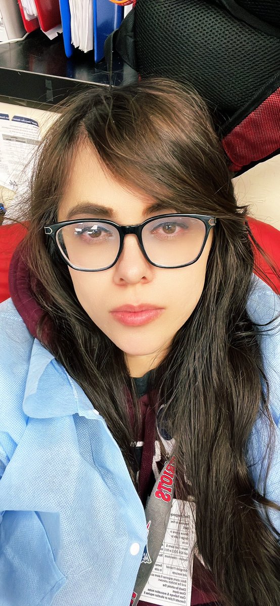 DiiRValverde's tweet photo. Hormonal, cansada y estresada. Pero siempre responsable 👩🏻🔬👩🏻🔬👩🏻🔬💕 #PhDlife #postdoc #postdoclife #researcherslife #molecularbiology #sciencewoman https://t.co/H8rWP9PX3t