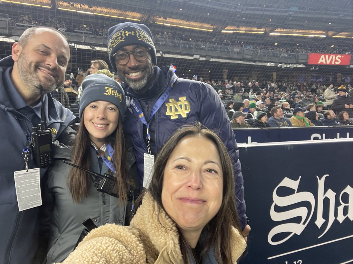 Emma Schneider tweet media