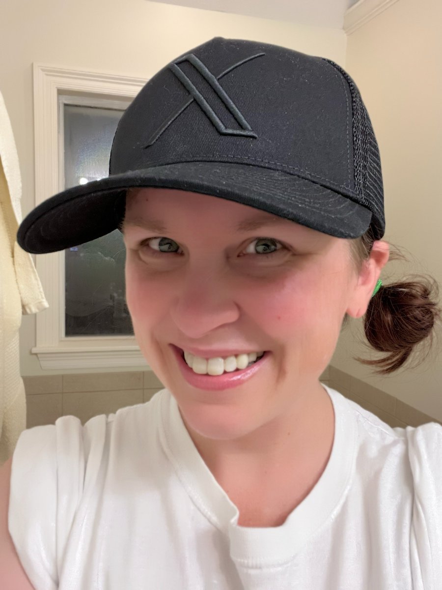 ornery_owls's tweet image. Merry 🎄Christmas! My @X cap came earlier than expected—yippie skippie!
And, I don’t know if the little details matter to you—but they do to me. Not only is the 𝕏 cap amazeballs, but it even came with a card-stock Thank You too!
Free Speech FTW! 🚀🦾🔥