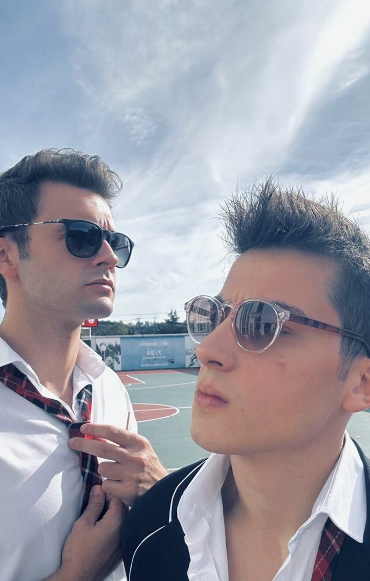 Lo amo 🤣 <a href="/sarpxyilmaz/">𝐒𝐀𝐑𝐏 𝐘𝐈𝐋𝐌𝐀𝐙 (𝐎𝐅𝐈𝐂𝐈𝐀𝐋 🇪🇦)</a> 

#HermanosFinal