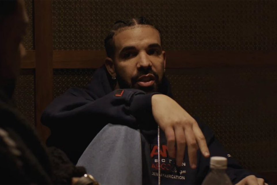 DailyLoud's tweet photo. Drake is suing record label UMG and Spotify over Kendrick Lamar’s “Not Like Us” for using bots and boosting the song https://t.co/s34O2kiuCw