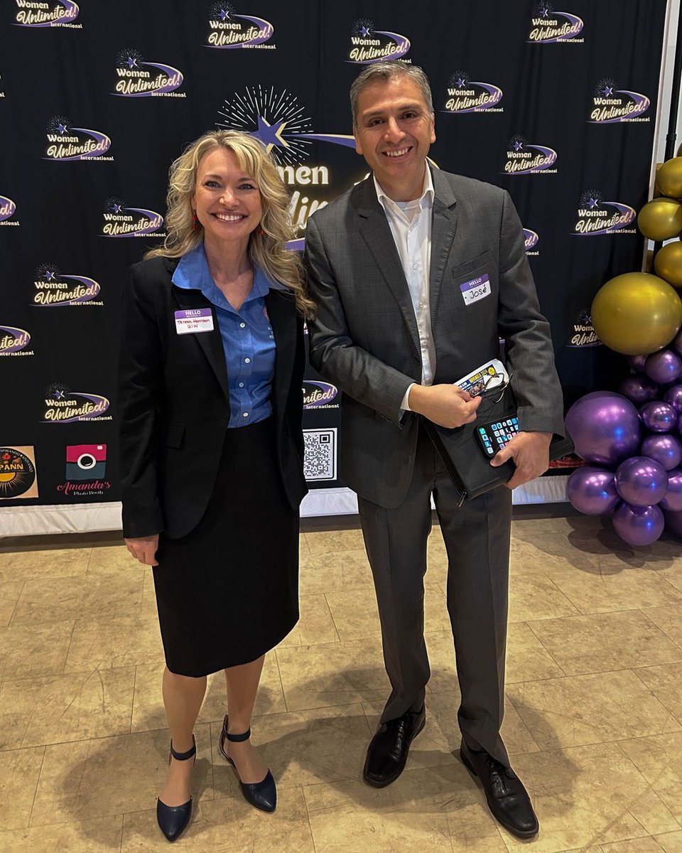 UIWbusiness's tweet photo. Here’s a recap of the Business Resource Fair hosted by the Beckendorf Family Center, Collegiate Entrepreneurs' Organization, and Women Unlimited San Antonio! 🤩✨ The event featured workshops and resource tables full of networking opportunities and expert insights for students. https://t.co/HSocOxW7sM