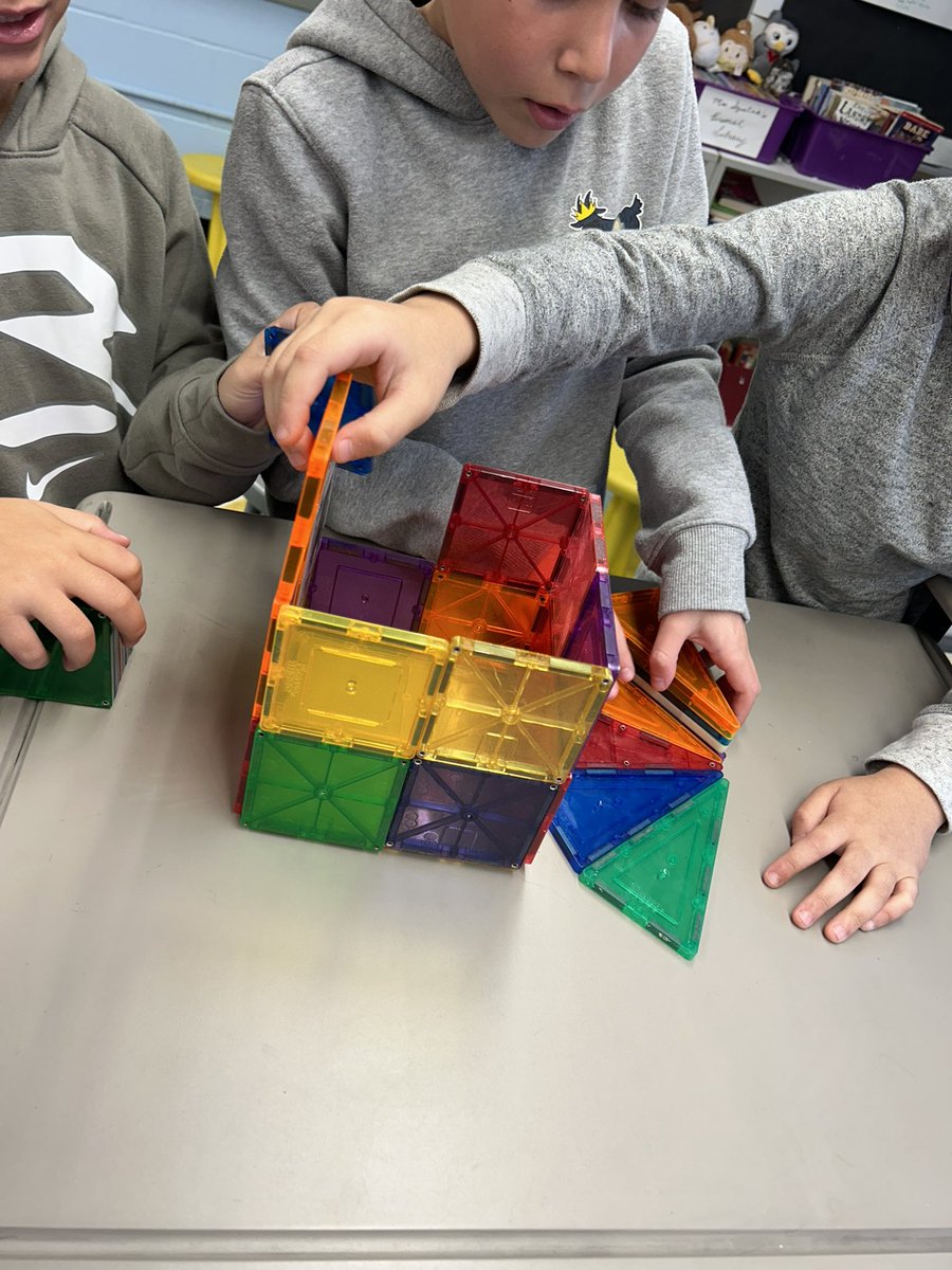 Jennifer Szostak tweet media