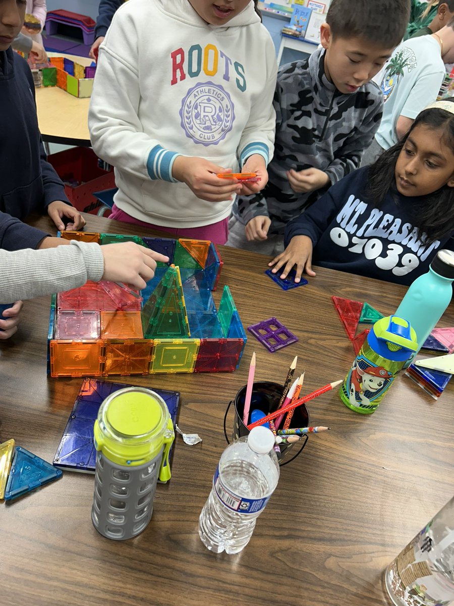 Jennifer Szostak tweet media