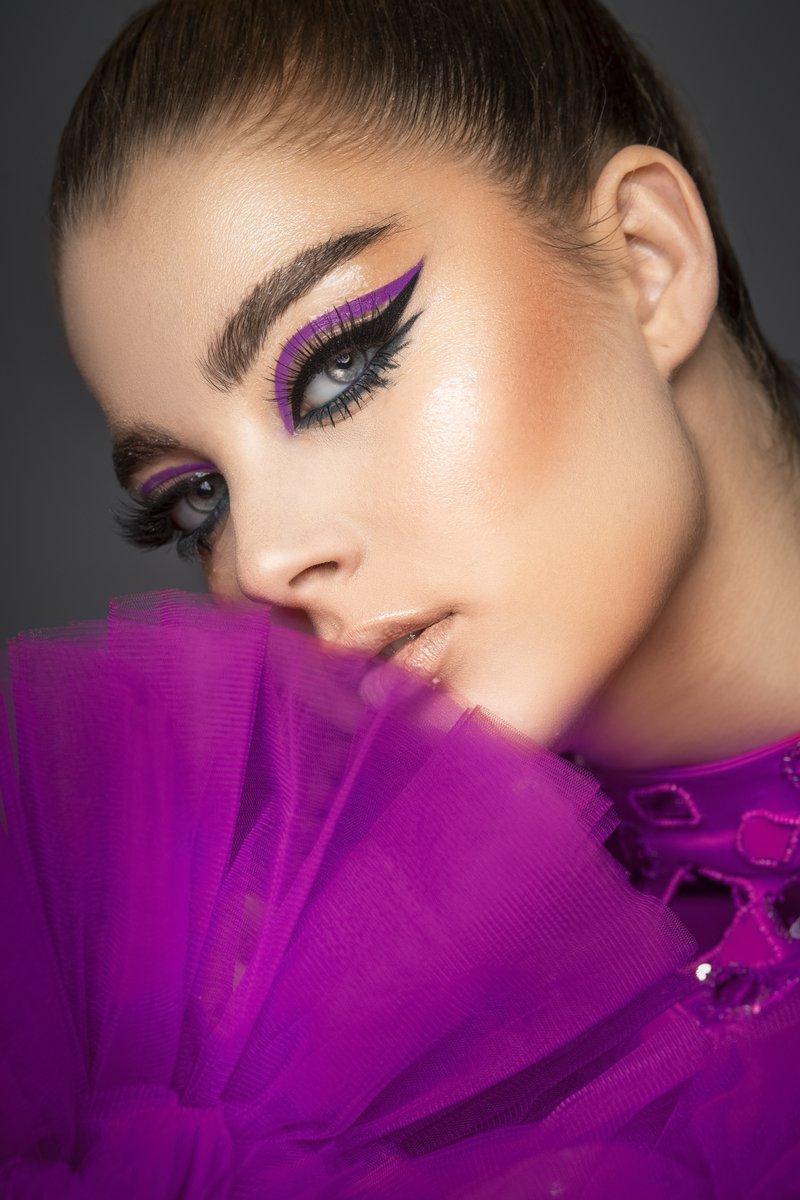 OfficialKAVYAR's tweet image. Work by Kavyar member:

Photo:   kavyar.com/norik-uka

MUA: @zoranshurbevski
Stylist  &amp;amp; Model: @ivanakaradzova  
 
Published in   kavyar.com/off-town-magaz… 

#fashionmakeup #beautyshoots #beautyphoto #studiobeauty #beautyphotography #beautyphotographer