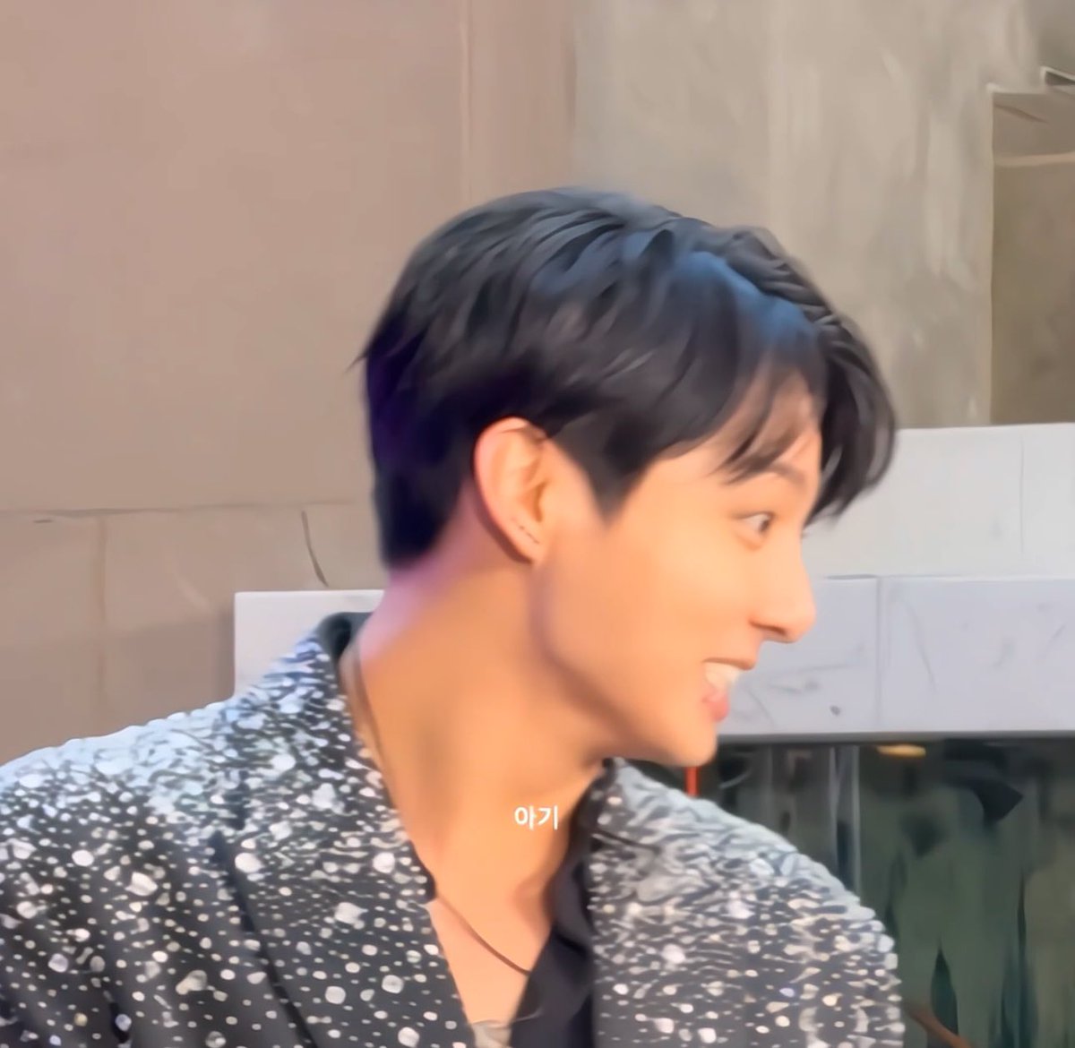 mandarinpeach_'s tweet photo. 후헹 https://t.co/JQoL2wbpnI