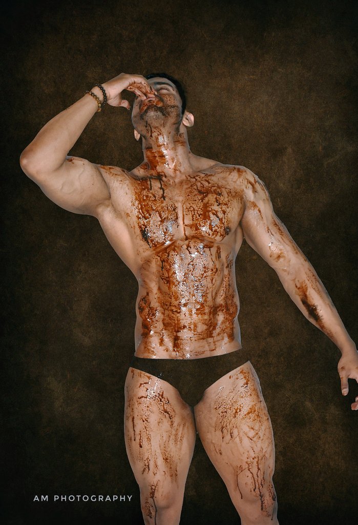amitsoni081991's tweet photo. In the world of bitterness 
Let's become some sweet.
Caution:- could be the reason for people's diabetes.
..
.
.
.
.
#shoot #photooftheday #photoshoot #raw #chocolate #man #alpha #sexy #hot https://t.co/19l6c8kW4o