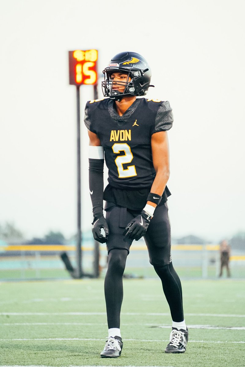 Ja’Mir Bouie (@ja_bouie) on Twitter photo I wanna give a huge thanks to my coaches and teammates!This season was full of ups and downs from injuries to a complete change in the offense, but in the process I made some brothers Thank you Avon⚫️🟡 <a href="/RobGibsonHC/">Rob Gibson</a> <a href="/avonfootball/">Avon Football</a>
Here’s my highlight
hudl.com/v/2QgVmD I wanna give a huge thanks to my coaches and teammates!This season was full of ups and downs from injuries to a complete change in the offense, but in the process I made some brothers Thank you Avon⚫️🟡 <a href="/RobGibsonHC/">Rob Gibson</a> <a href="/avonfootball/">Avon Football</a>
Here’s my highlight
hudl.com/v/2QgVmD