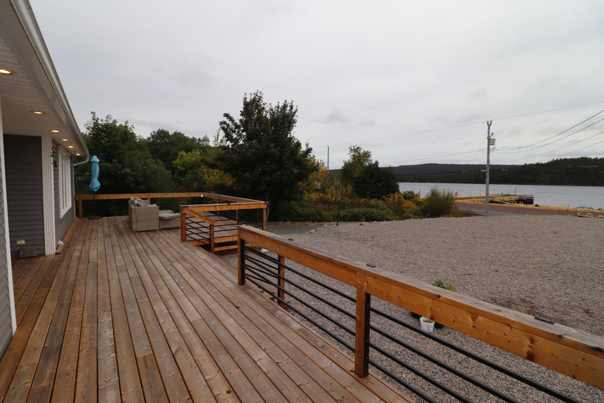 norridave's tweet photo. $399,900 can buy you Wharf and slipway access right across the road in Conception Harbour. Ocean access at your door. A beautiful renovated home with 3 Beds and 2 full baths, an ultra-modern decor and a heat pump with A/C. 1278545 https://t.co/JdX28GcmGE