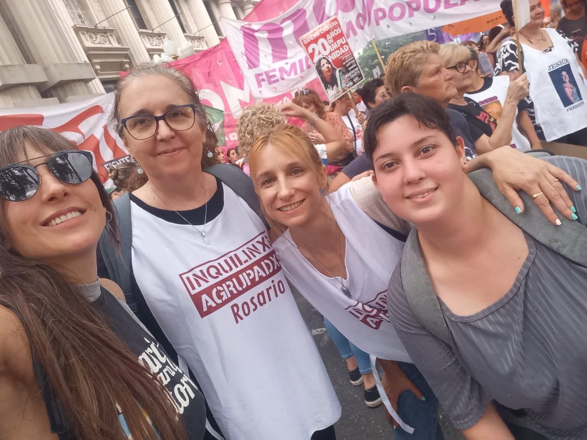 InquilinosR's tweet photo. En el Día Internacional de la erradicación de las violencias por razones de género las inquilinas también marchamos por las calles de Rosario en defensa de nuestros derechos. https://t.co/cHcIQ30MRV